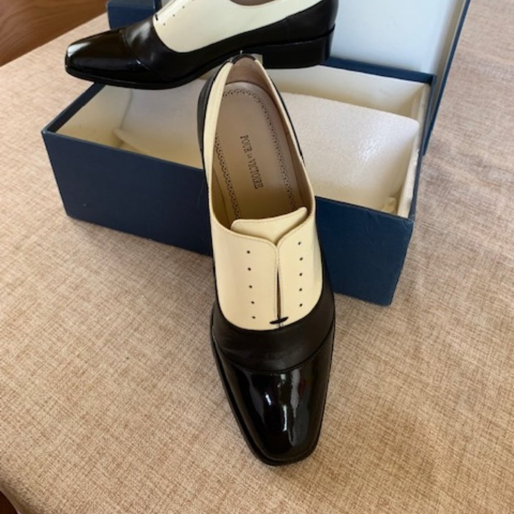 Beautiful Pour La Victoire Shoes size  6- 6 1/2